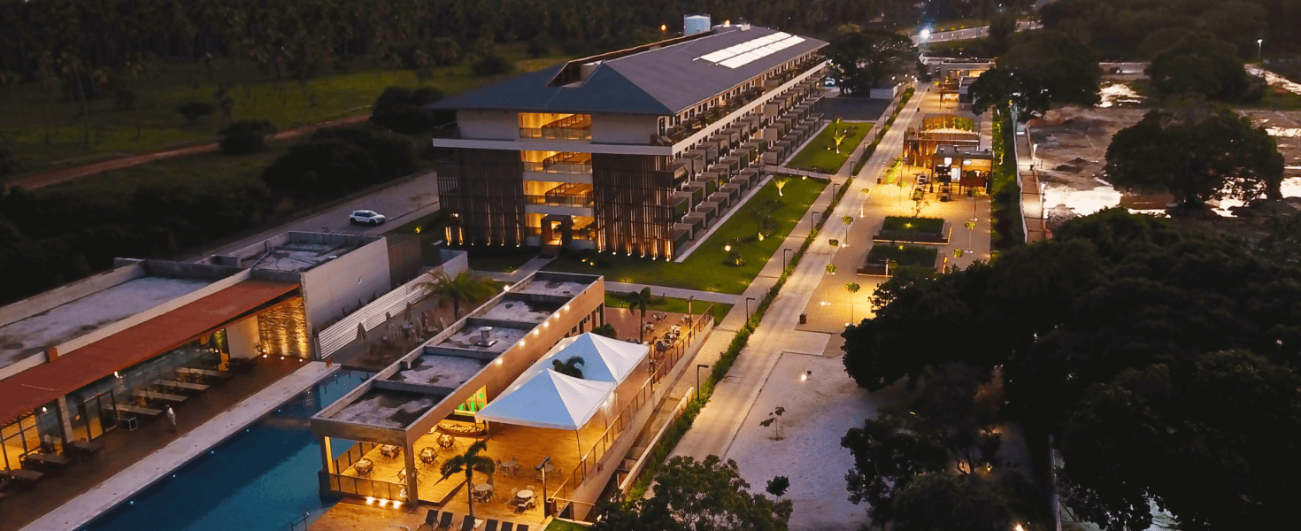 A experiência de se hospedar em um resort 5 estrelas à beira-mar
